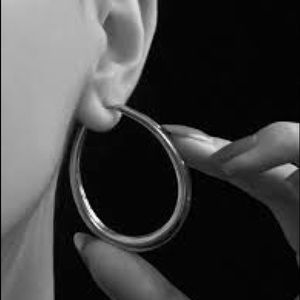 Common Muse Tilda Hoop Earrings